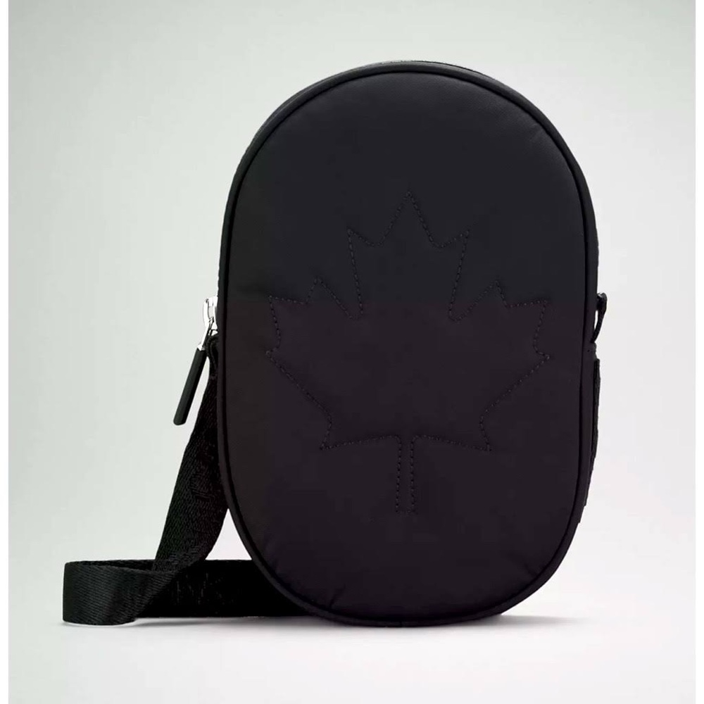 Lululemon Team Canada 22 Future Legacy Crossbody Bag Black
